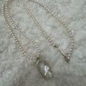 Kendra Scott long line pearl necklace with mother of pearl stone